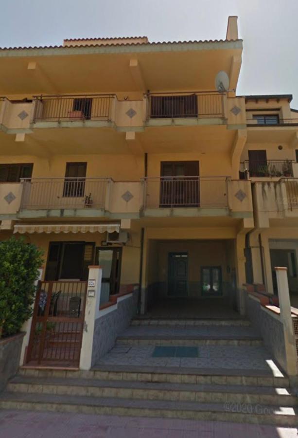 Sapore Di Sale, Capo D'Orlando Apartment Luaran gambar